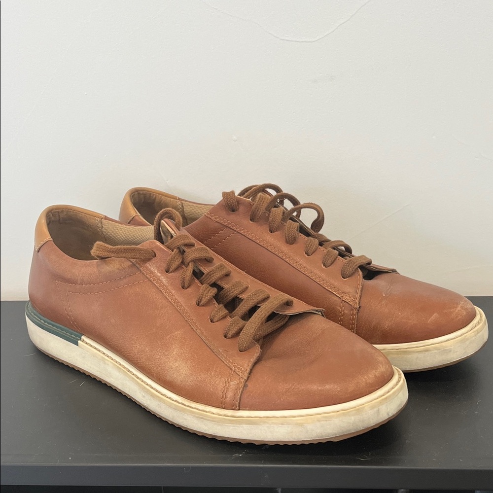 Hush Puppies Tan Leather Sneakers